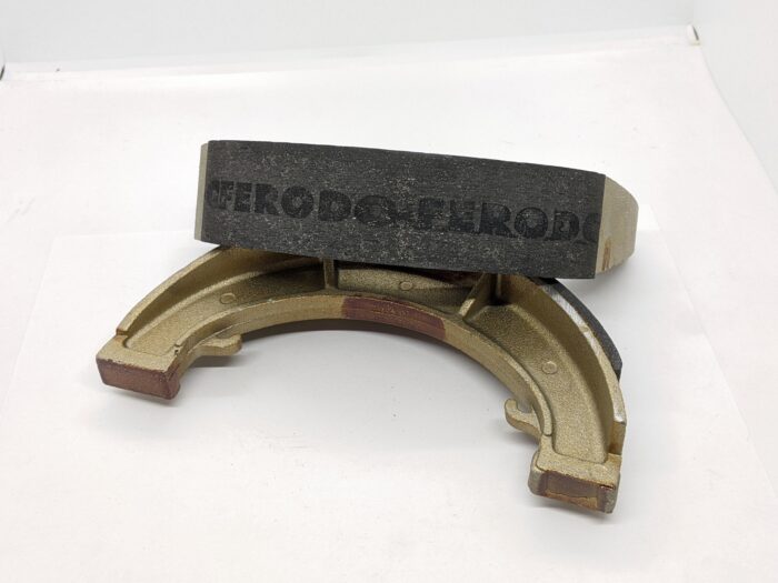 37-1732/3F Front Brake Shoe Set, Tri 1966-1967-Ferodo