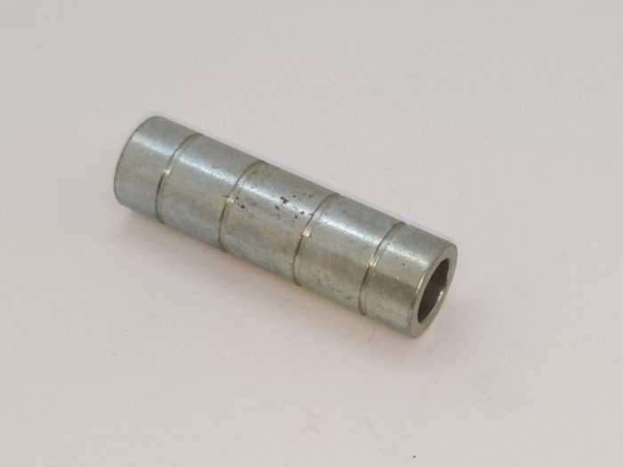 063960 Spacer, Front, Isolastic