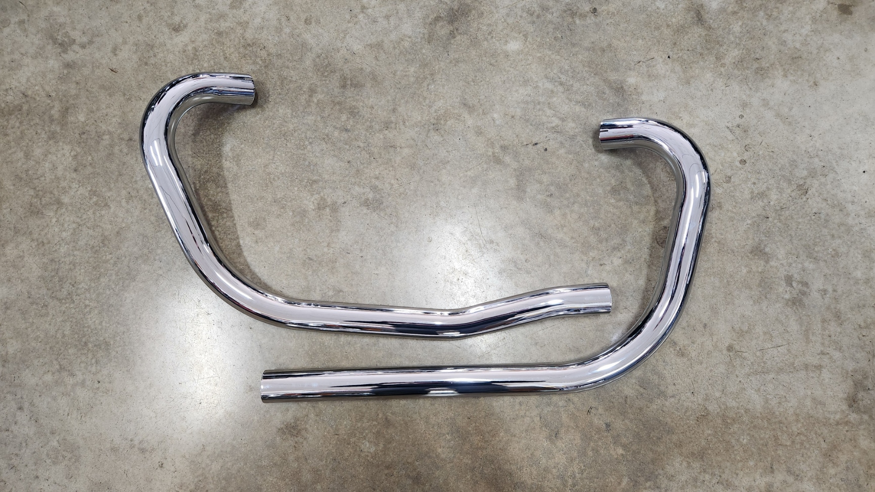 70-1519/20 Exhaust/Header Pipe Set, Triumph Pre Unit Triumph exhaust pipes for 1950-1954 6T/Thunderbird, 1949-1954 5T Speed Twin