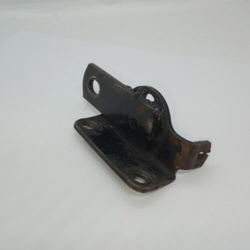 83-3838 ENGINE MOUNT, B44 B50 TR5 MX Used