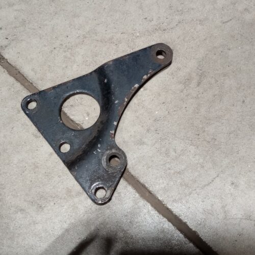 83-3024 Right Hand Motor Plate T-140/TR7 1973-74