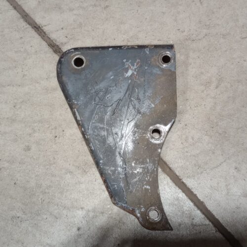 82-7333U Used Left Side Front Motor Mount Plate