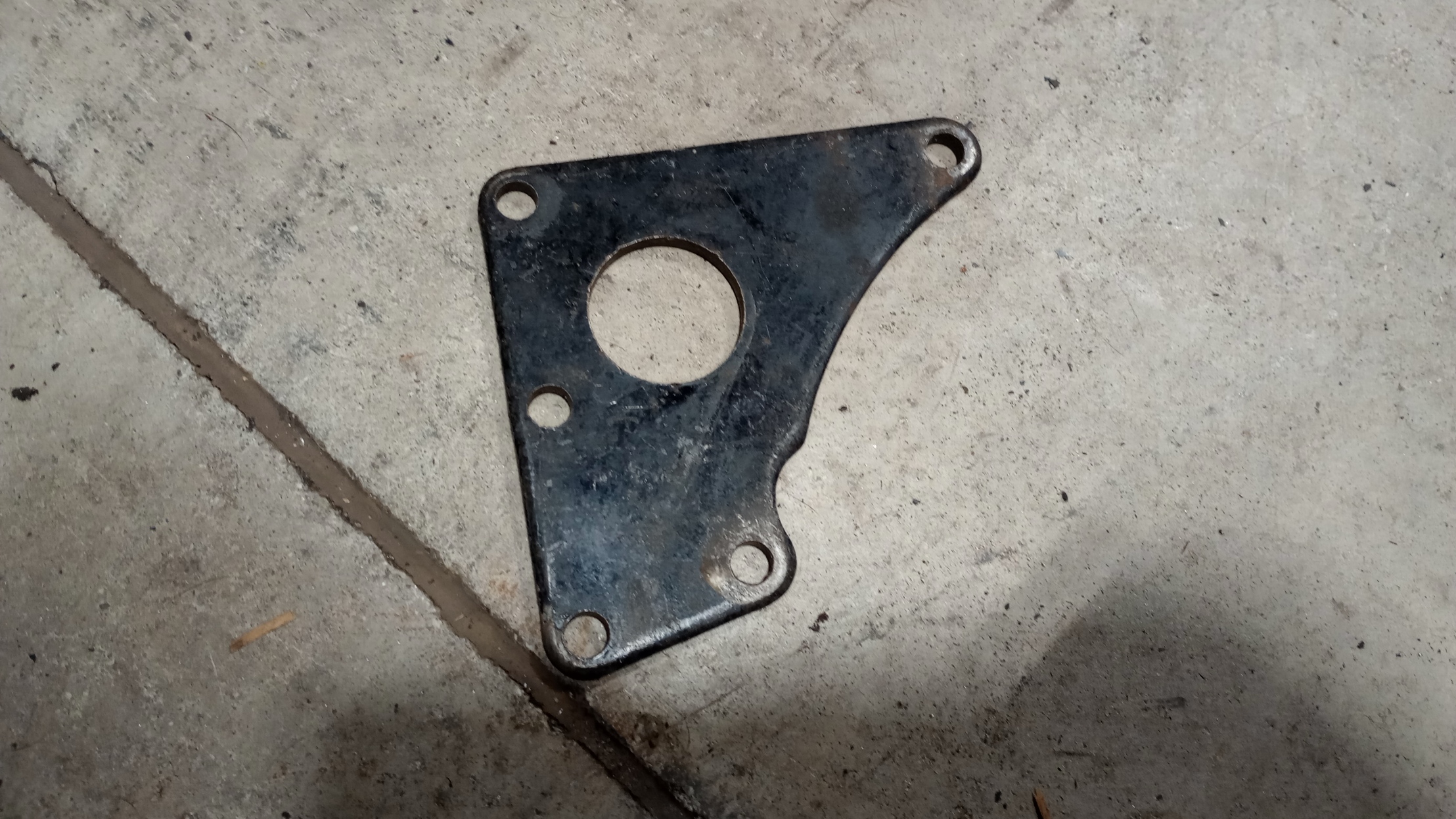 83-7009U Left Hand Motor Plate T-140/TR7 1975-Up - USED