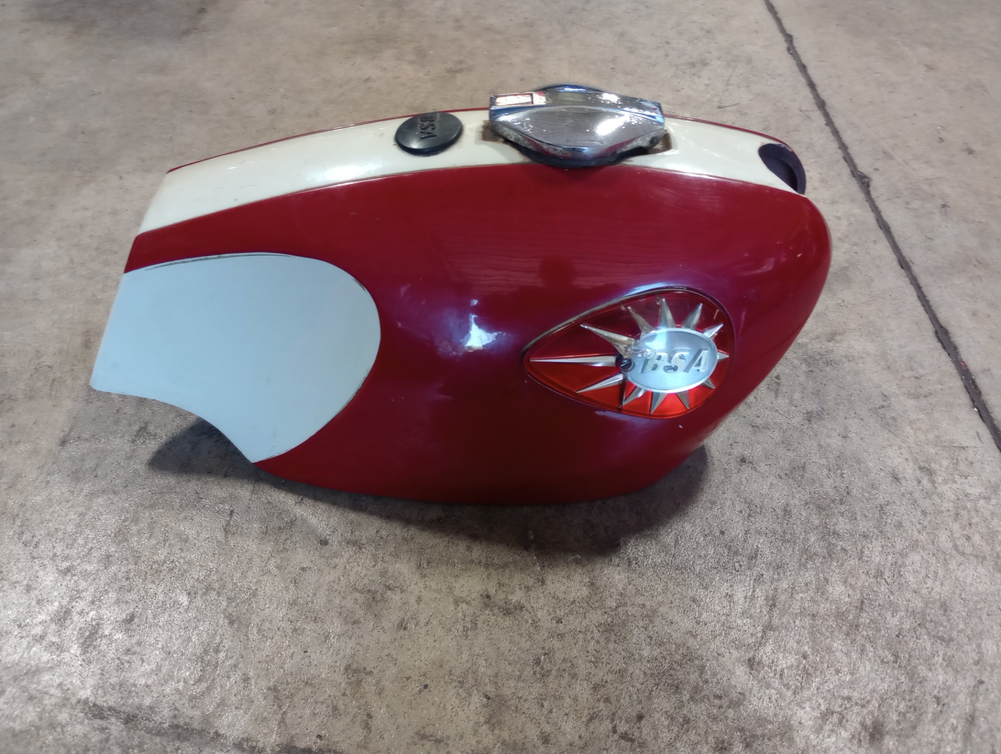 41-8074 BSA Fuel Tank, B44, Shooting Star 1967