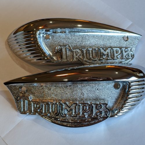 82-6887/8 Tank Badge/Emblem Set, Triumph, 1966-1968