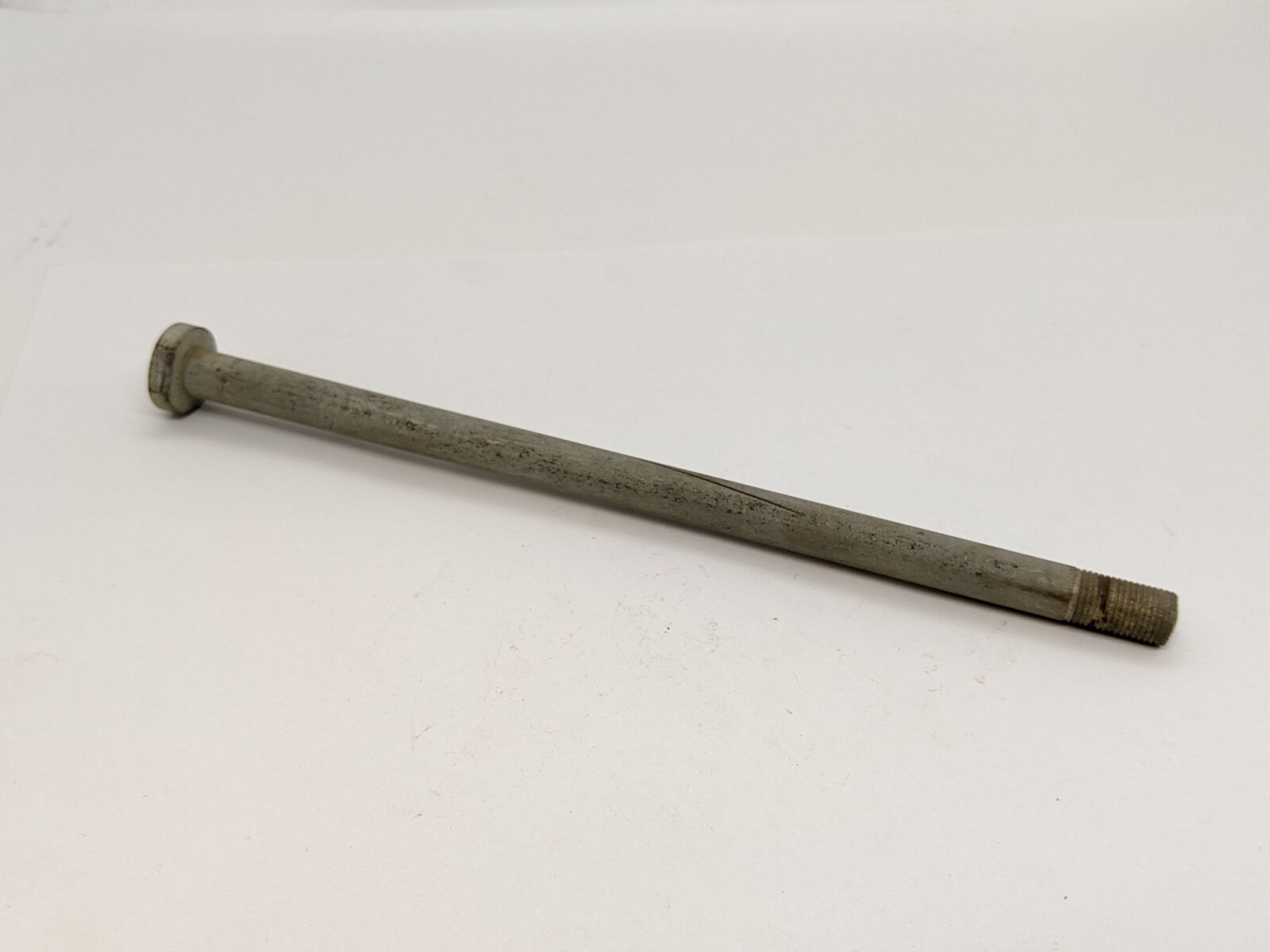 82-8989 Bolt, Engine Mount (40-4075, 40-4251)