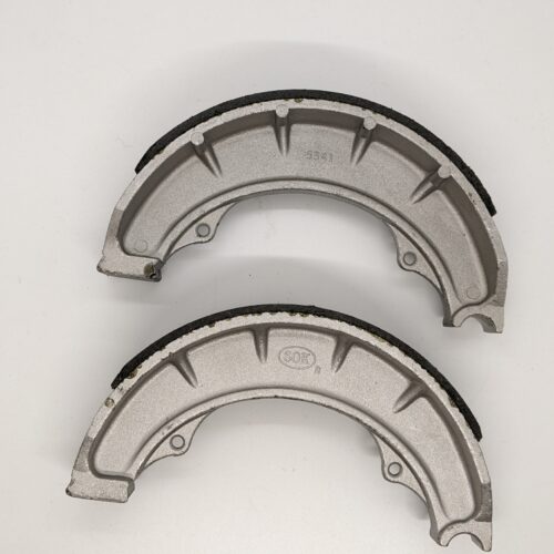 68-5541/43T Brake Shoes, 8" Front, A50/A65, 1966-1968-Taiwan