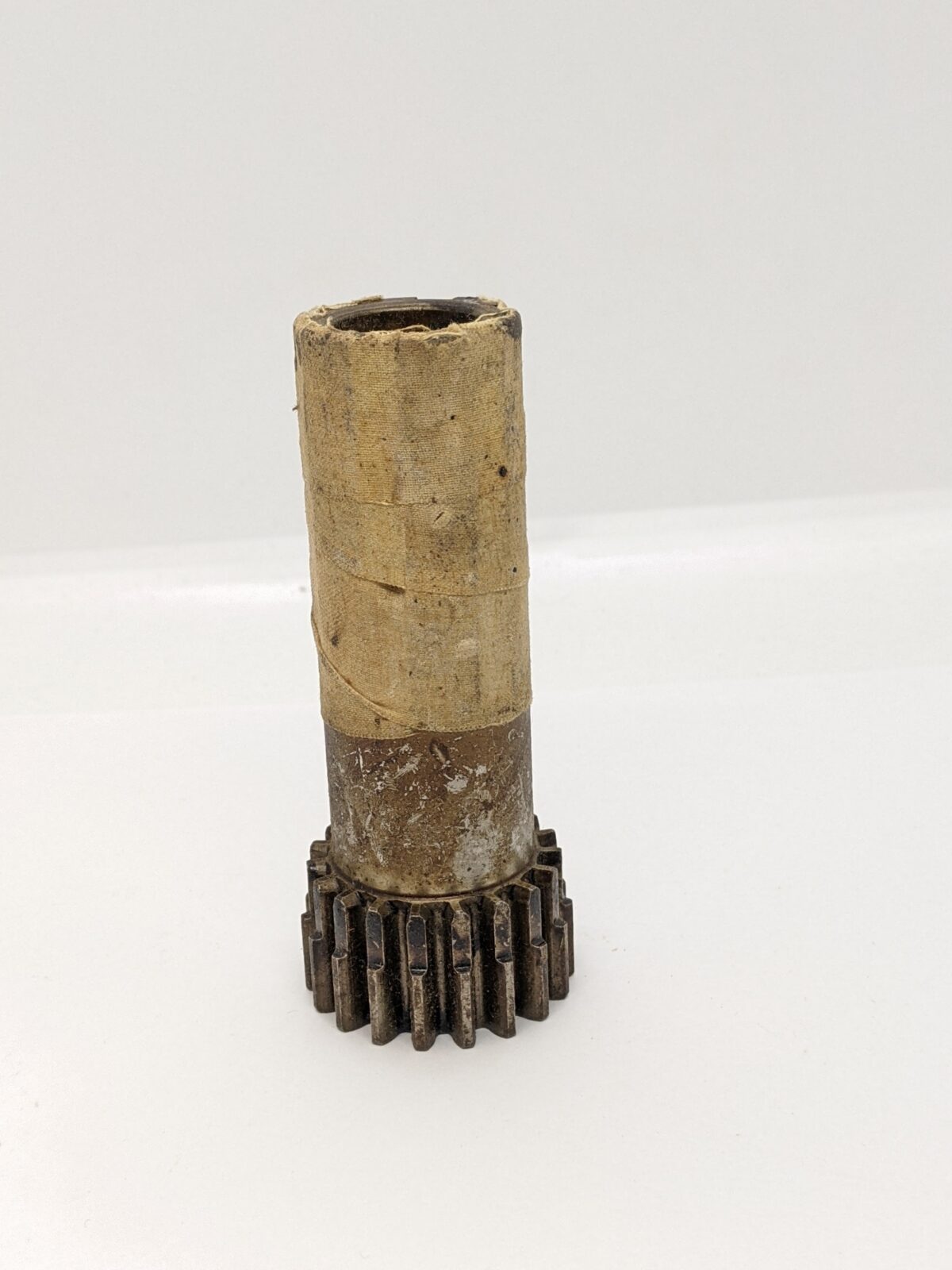 57-0434NOS Layshaft 4th Gear, 19T - NOS