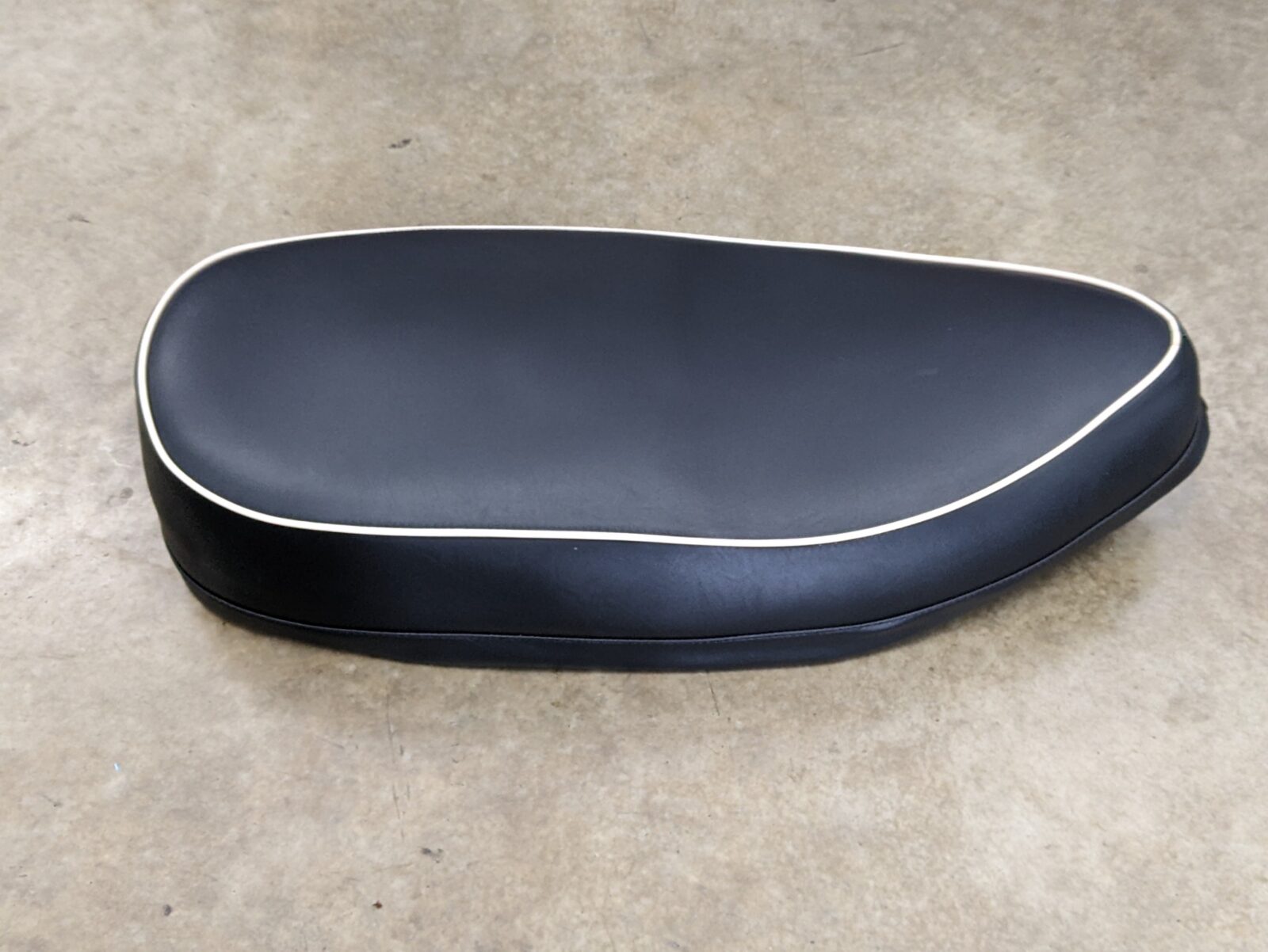 68-9024 Black Seat with White Piping, BSA A50/65 3