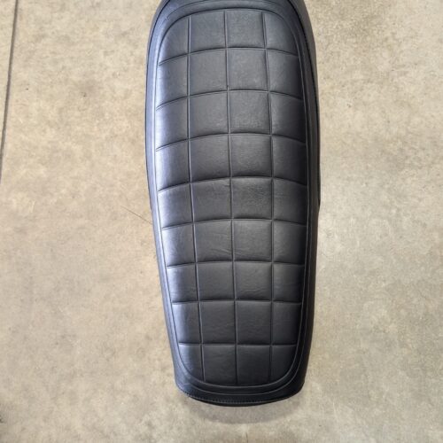 063676 Seat, Checkered, 850 Roadster MKII