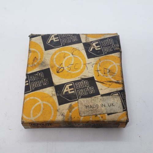 70-6864/70-6865 Piston Ring Set, STD Triumph 650, Hepolite