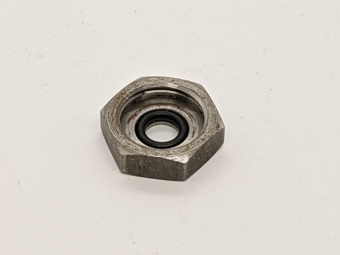 040373A Clutch Center Nut, Modified to include Seal/Oring