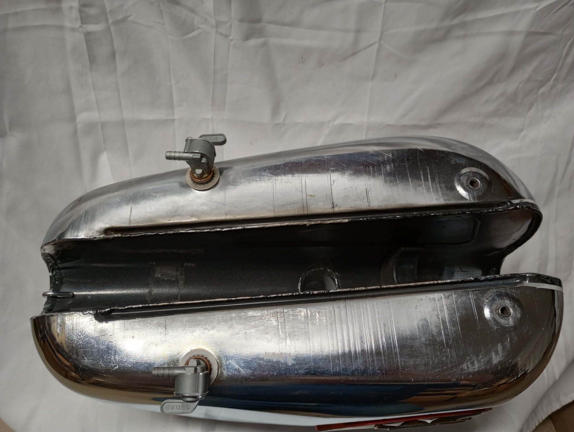 68-8188 Gas Tank 2.5 Gallon, BSA A65 1968-70 Black - Image 6