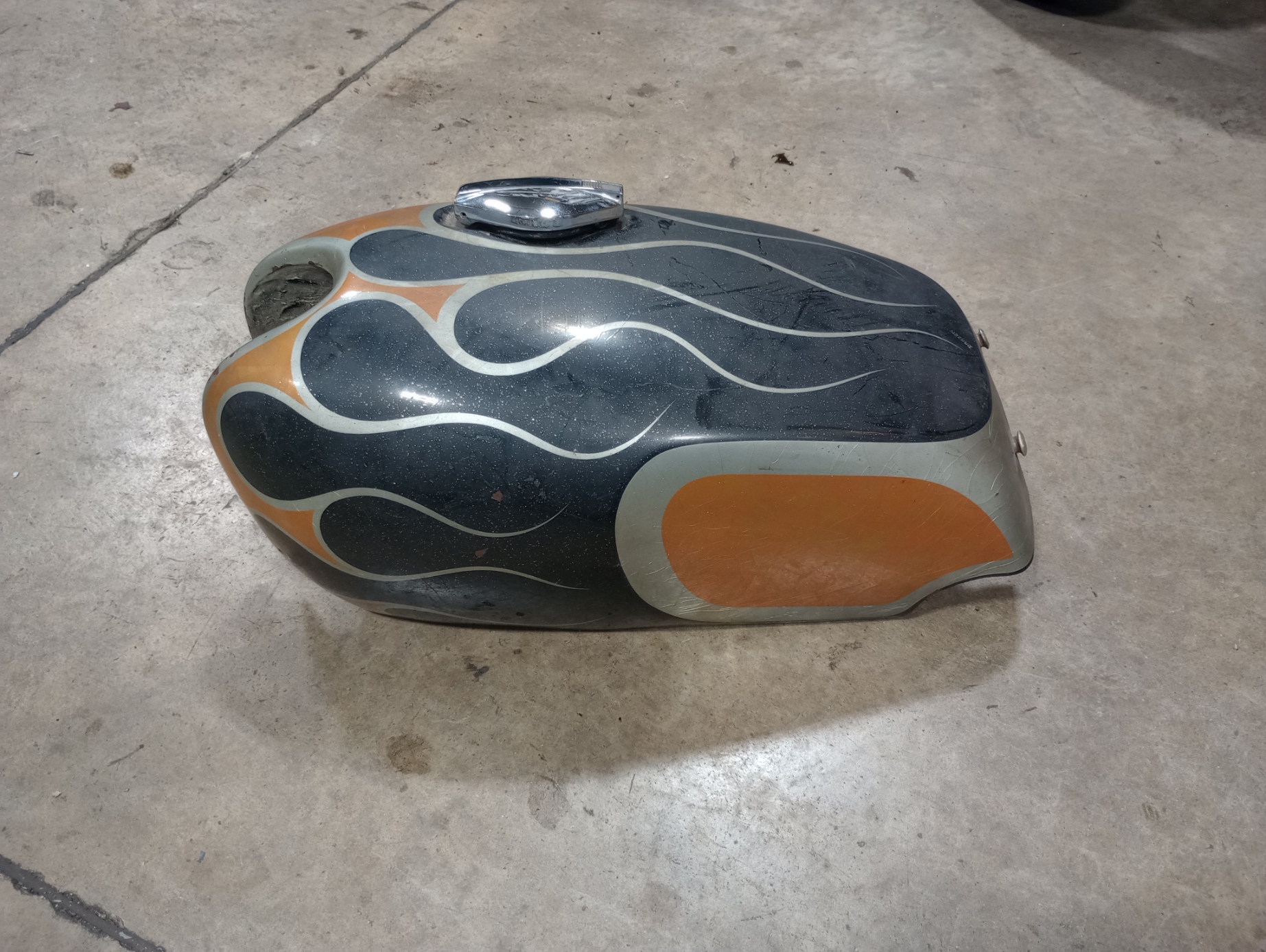 Norton Roadster Fuel Tank, Fiberglass – Morrie's Place Cycle