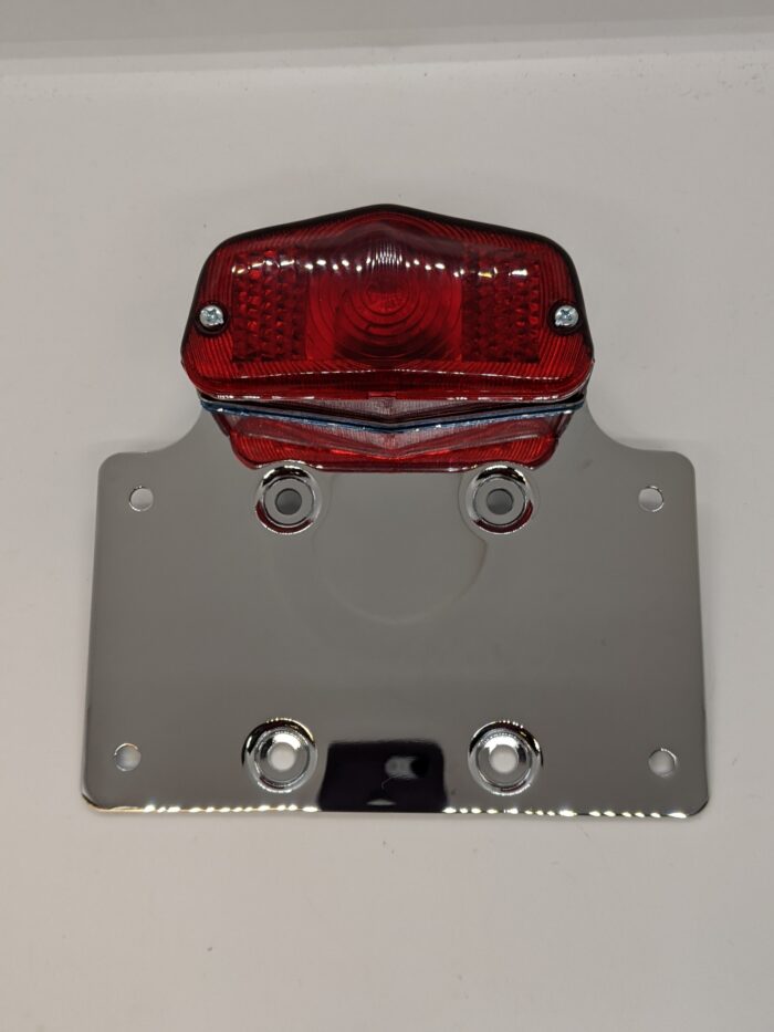 MP68-4049 Taillight Assembly with Chrome Side Mount Bracket