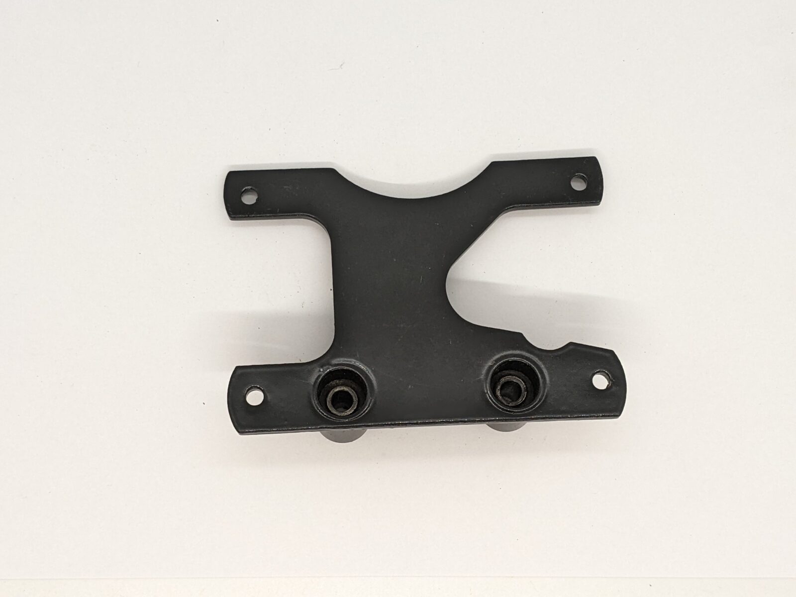 97-1946 Speedo/Tach, Gauge Bracket, 1966-1968