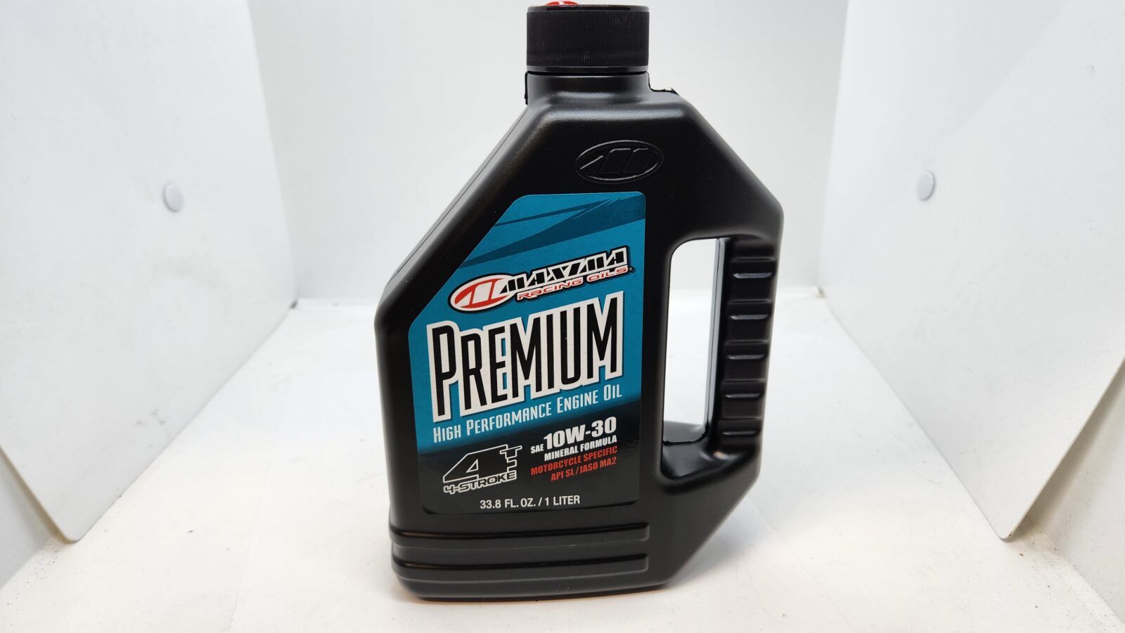 Maxima 10w-30 Conventional Motor Oil