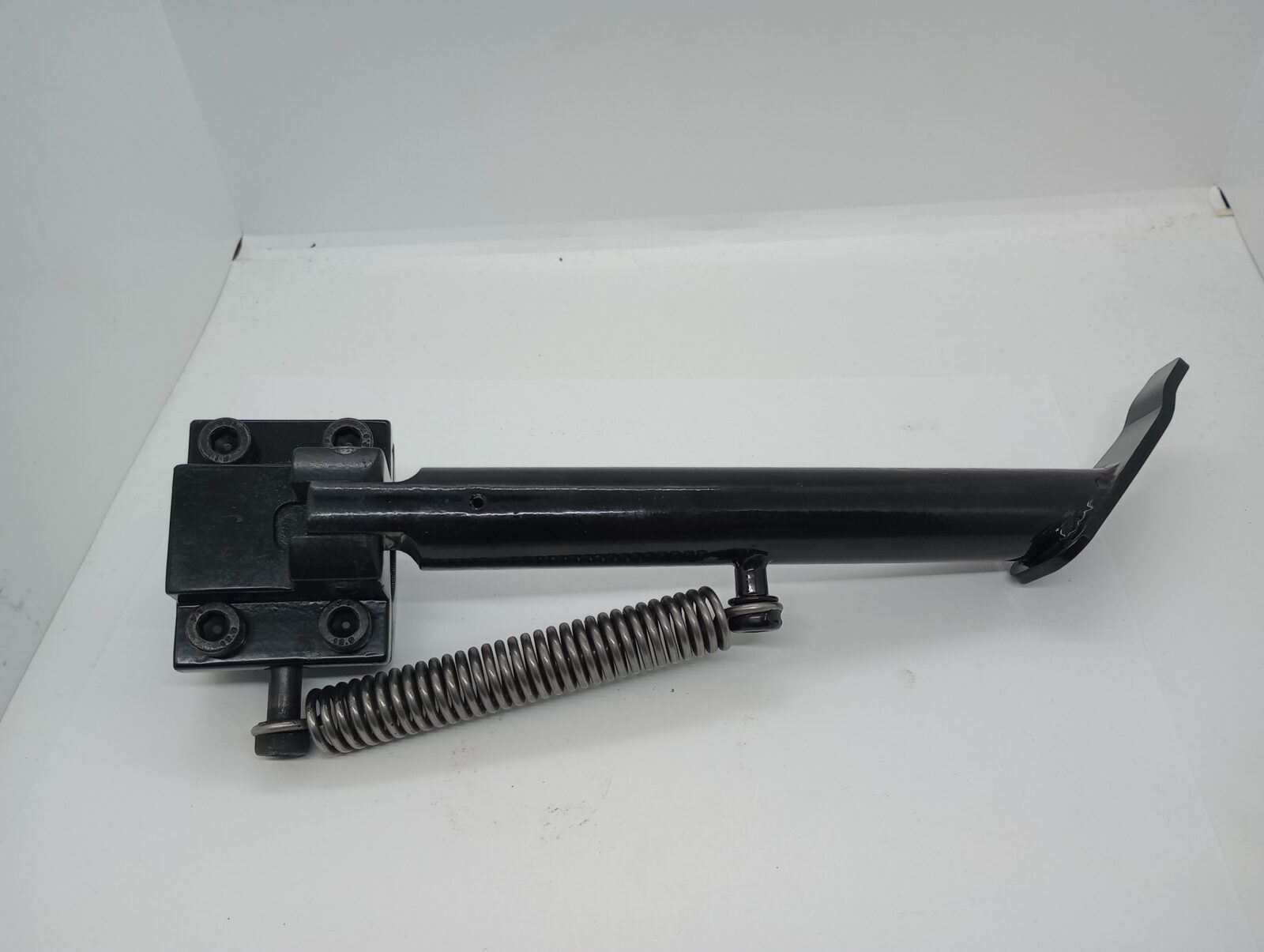 MP25-Clamp On Side Stand