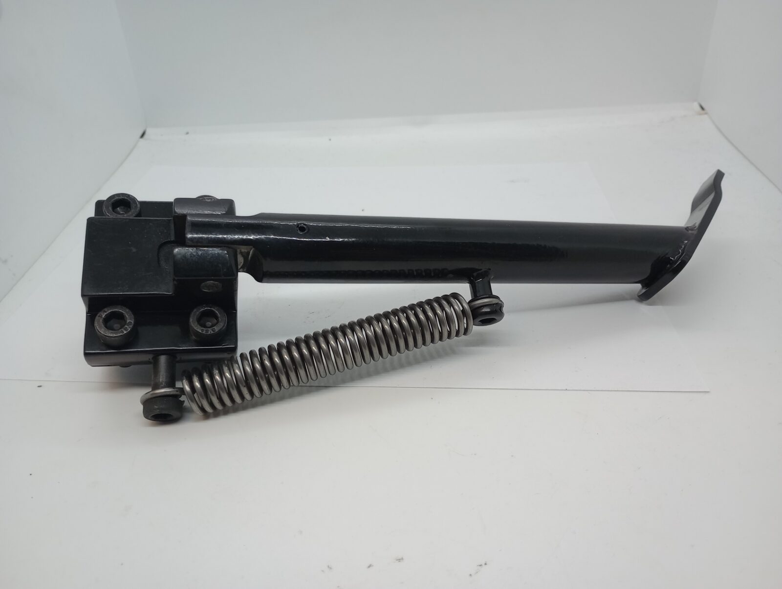 MP25-Clamp On Side Stand2