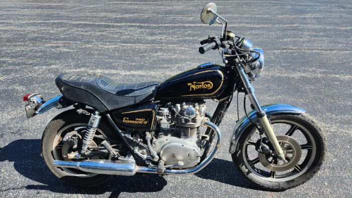 1980 Yamaha XS650 Special "Norton Commando"