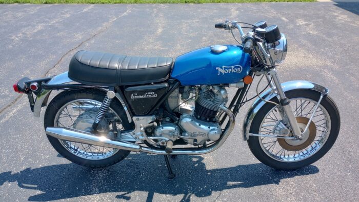 1972 Norton Commando 750 Combat