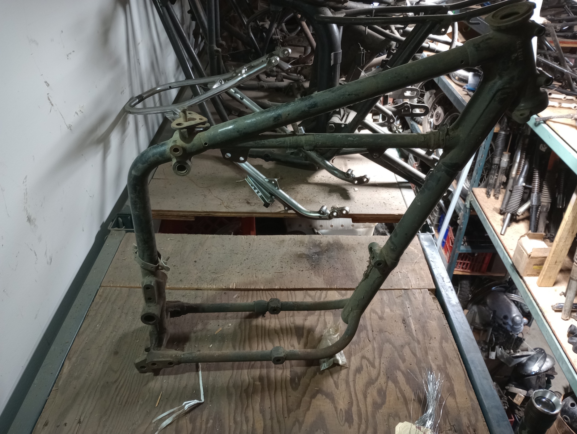 1968 T100C Front Frame Section Vin:T100C H629XX -1