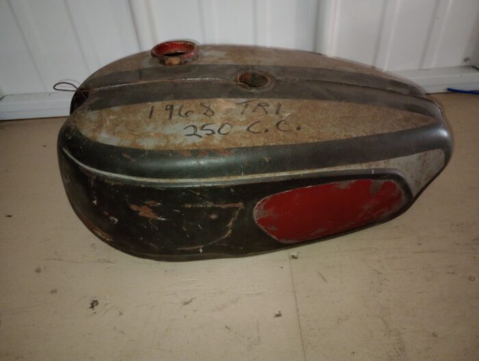 82-9479 Gas Tank, Triumph TR25W - USED