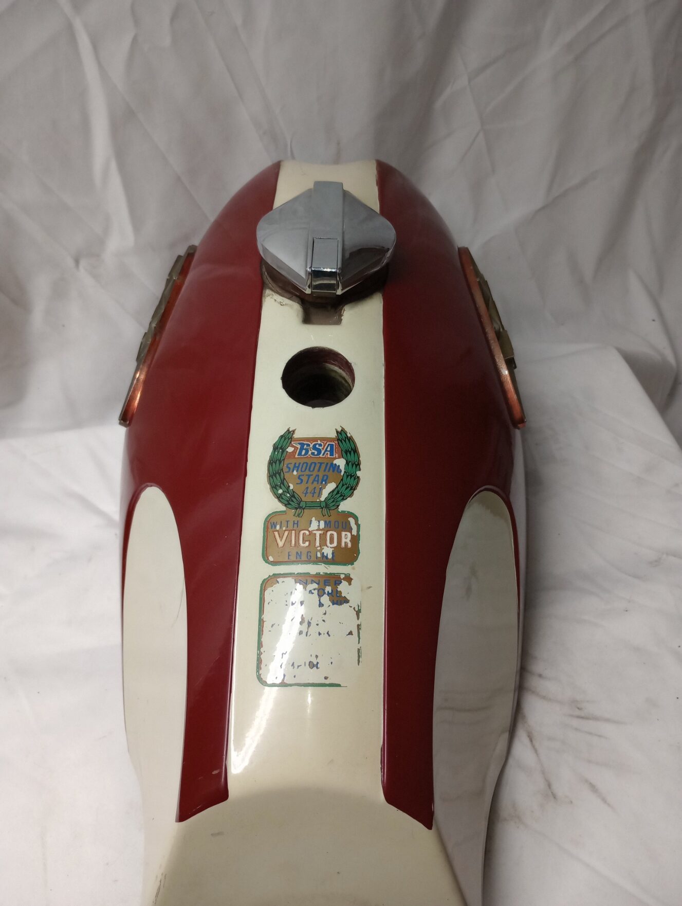 41-8075 BSA B44 Shooting Star Gas Tank, Fiberglass - Image 2