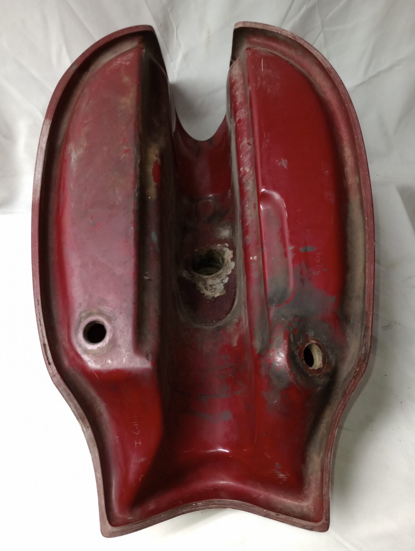41-8075 BSA B44 Shooting Star Gas Tank, Fiberglass - Image 4