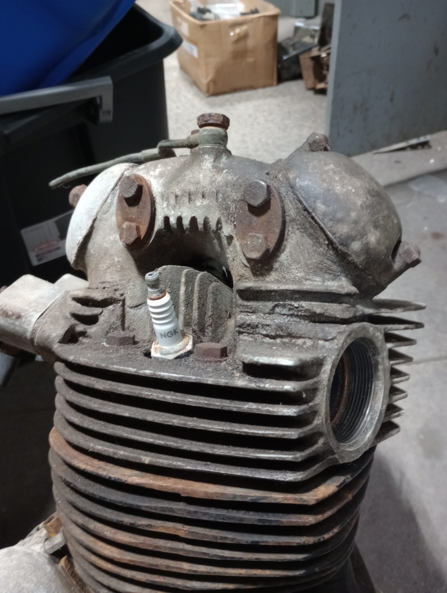 1965 Norton Atlas Slimline Project VIN: 20 115XX 24990, nm24990, nm22568, nm50229, nm20700, nm15621, nm25115, nm23263, 22586, 50229, 20700, 15621, 25115, 23263 -3