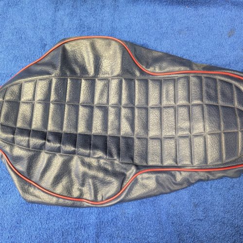 83-7088U Seat Cover, Blue With Red Pipe, Tri T140 Silver Jubilee