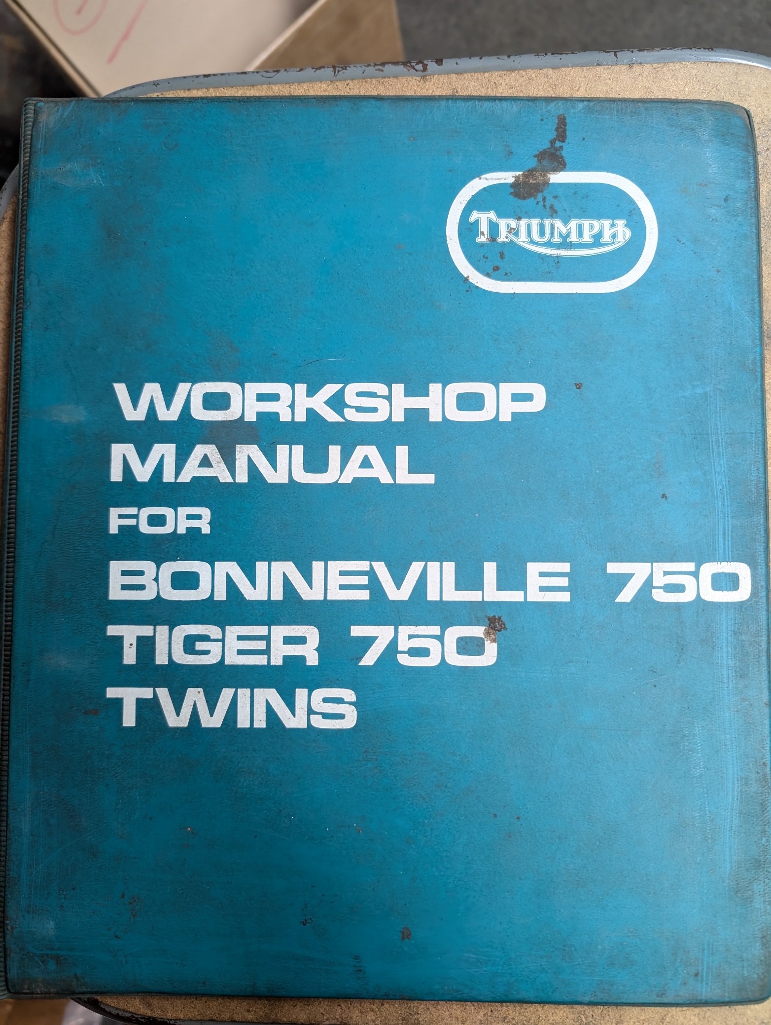 99-0983 Factory Triumph Workshop Manual for T140V/T140E/TR7V - Binder