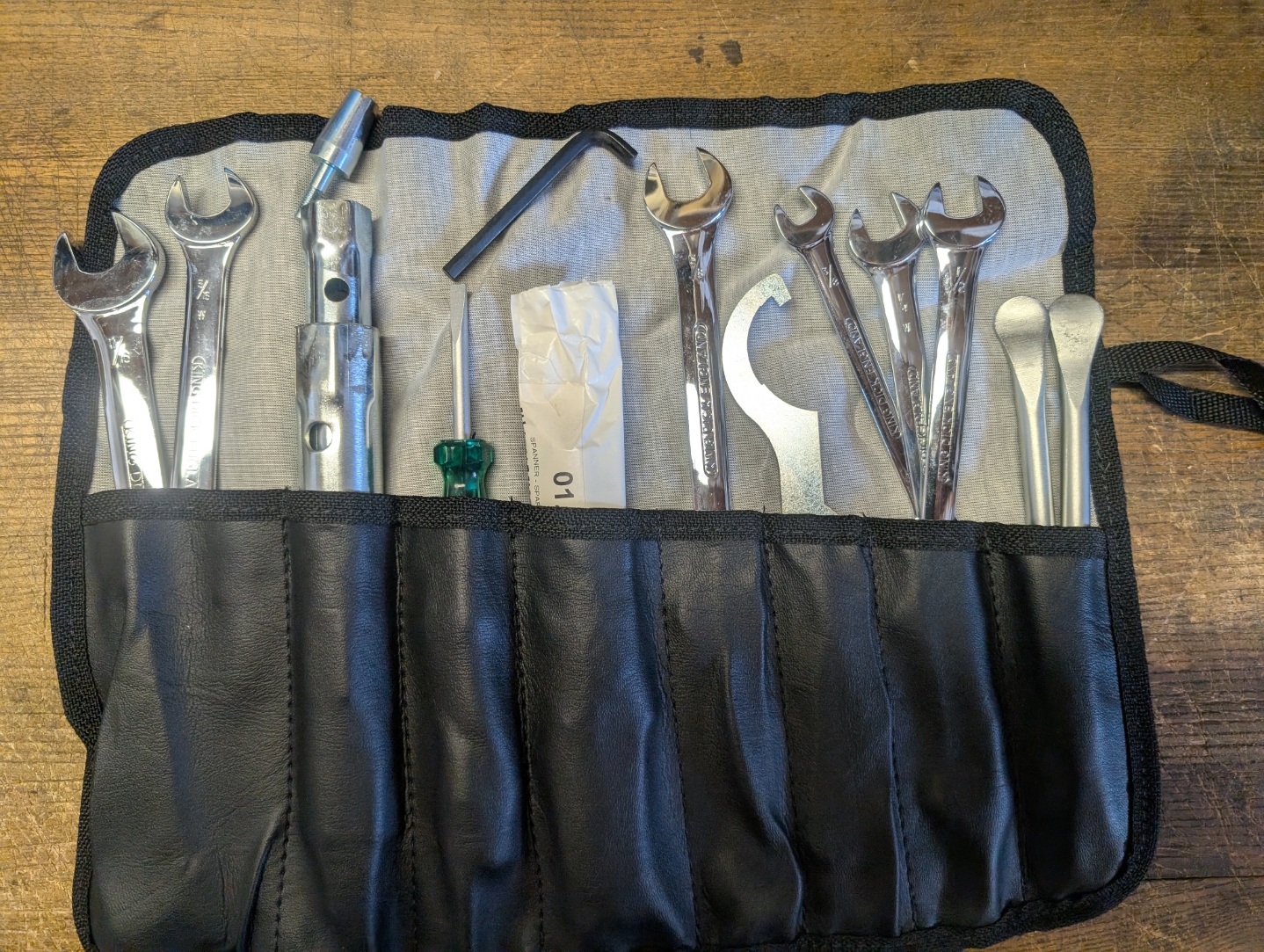 067268 Norton Commando Complete Tool Roll