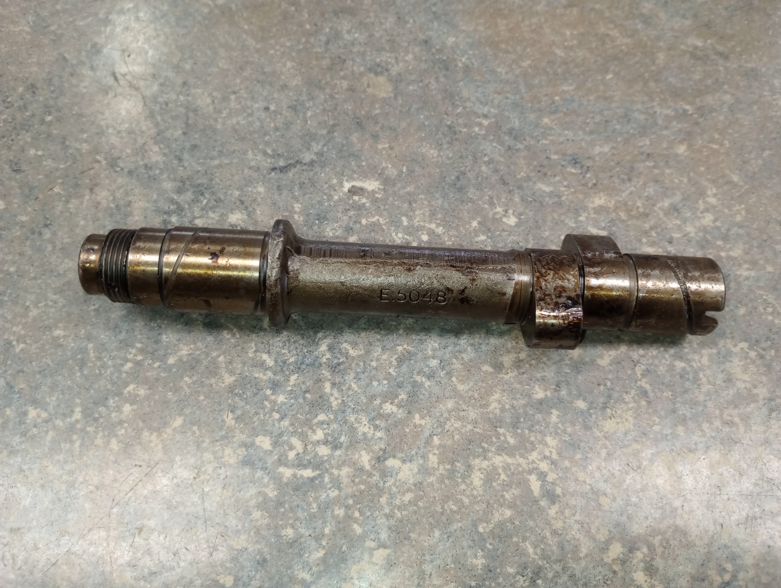 70-5047 Camshaft, Exhaust, T120/TR6