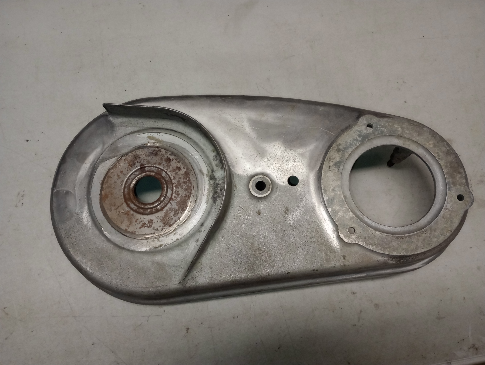 060374U Norton Commando 750 - 850 MK2 Chaincase Inner USED