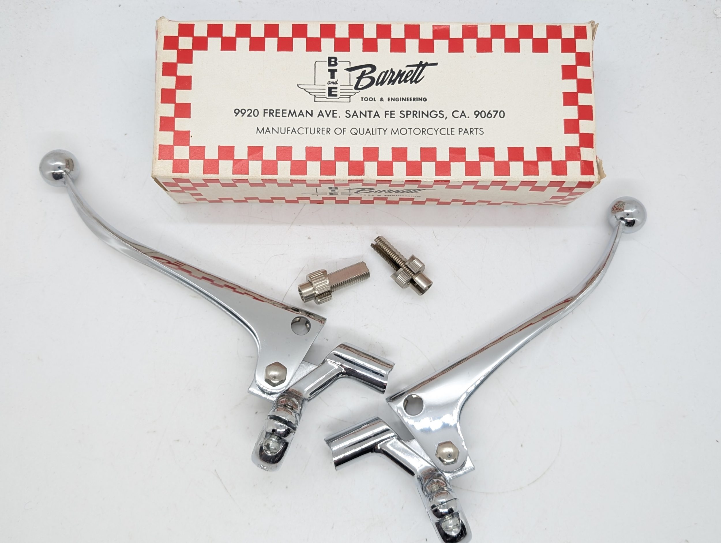 MP45-207PR LH/RH Ball End Clutch/Brake Lever, Pair, 7/8" HBar - NOS Barnett