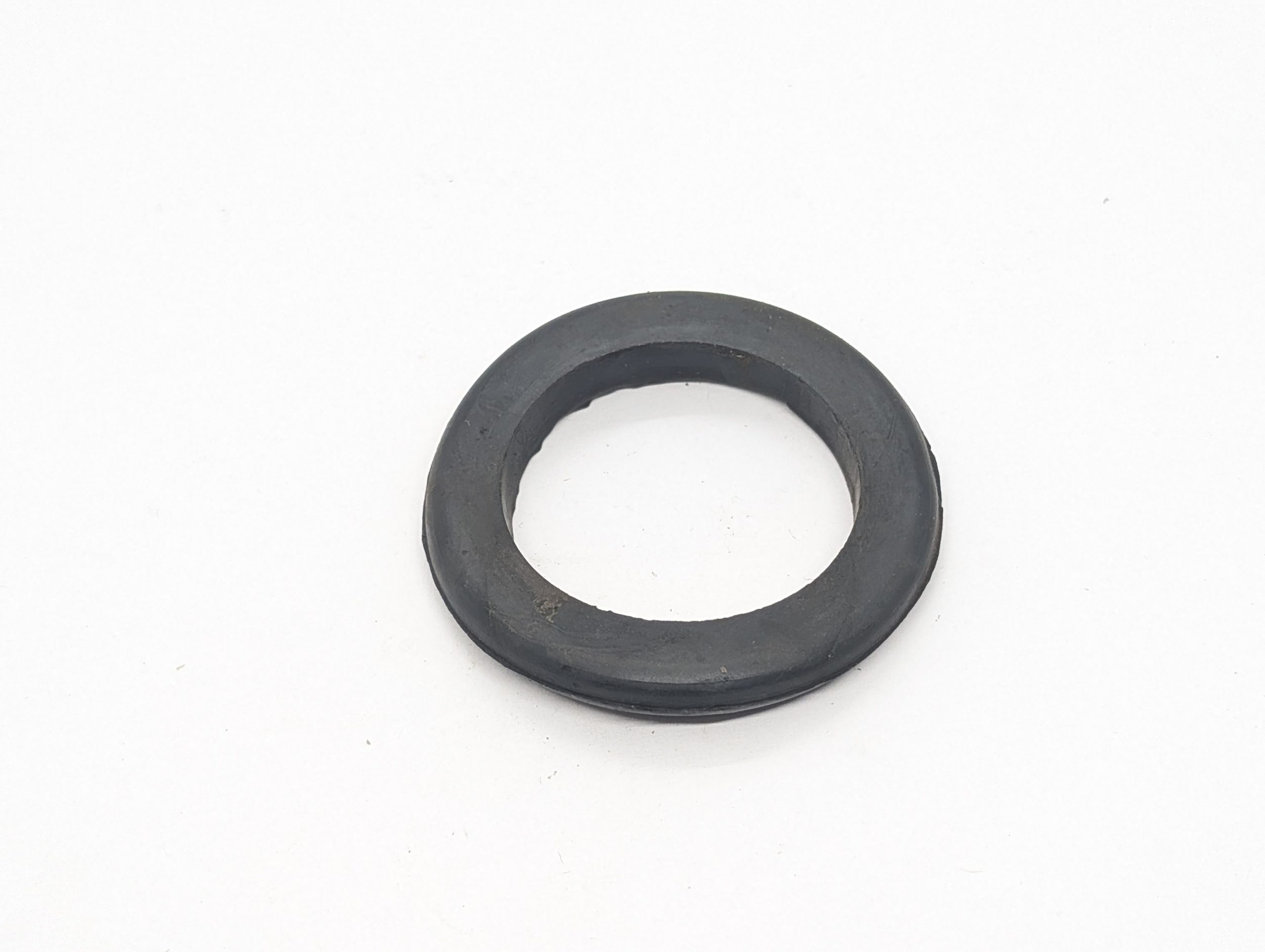 021910 Fork Tube Rubber Seat, Norton P11/11A/AMC
