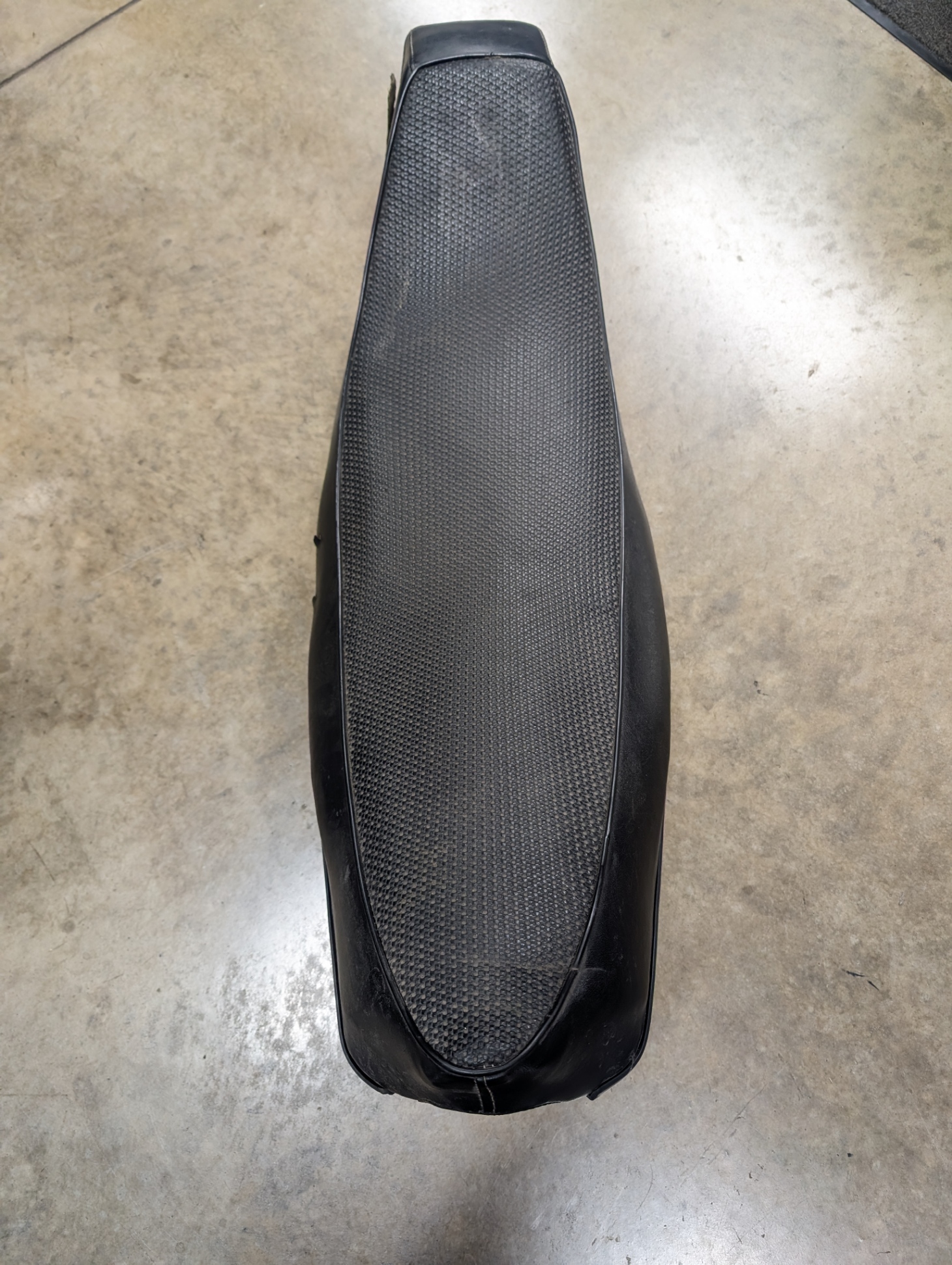 062390U Used Norton Commando Hi-Rider Seat #2 3