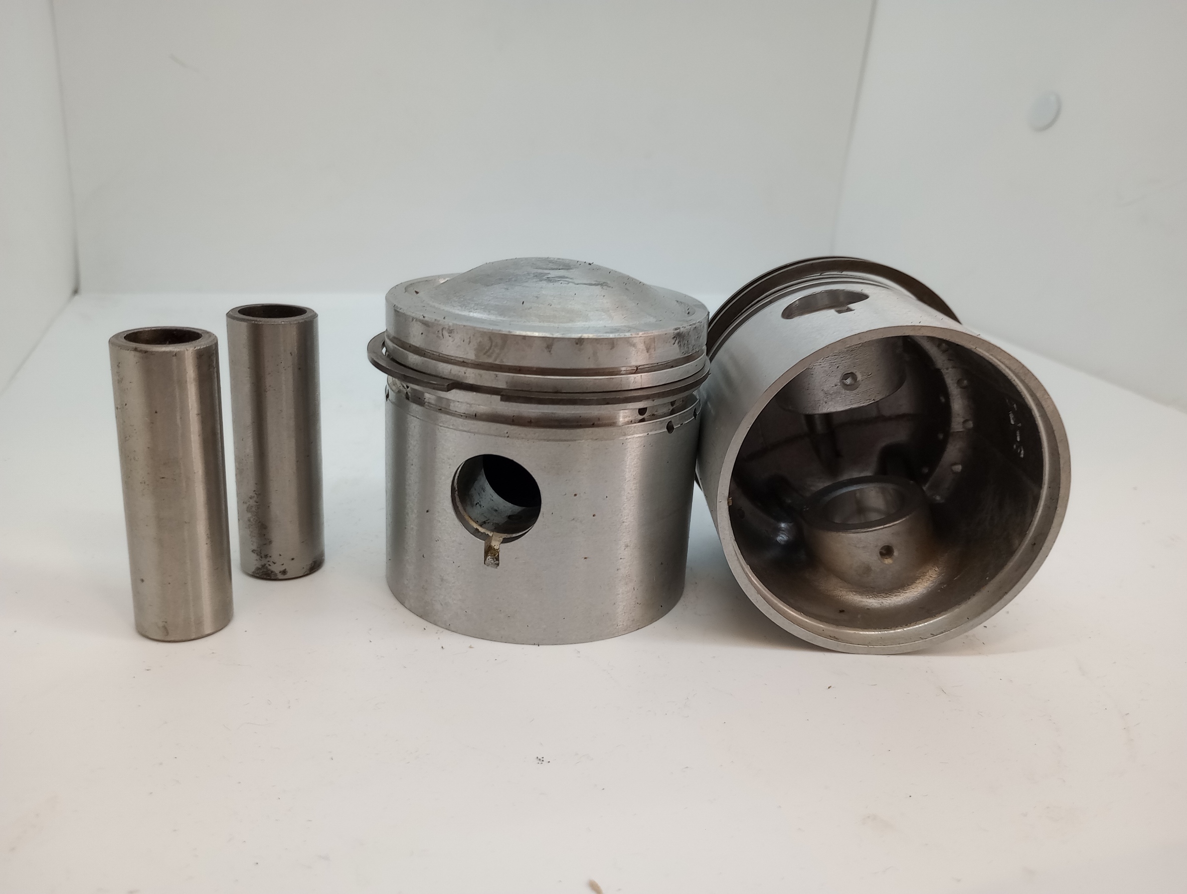 67-1370-NN BSA A10 PISTON SET A10 .060