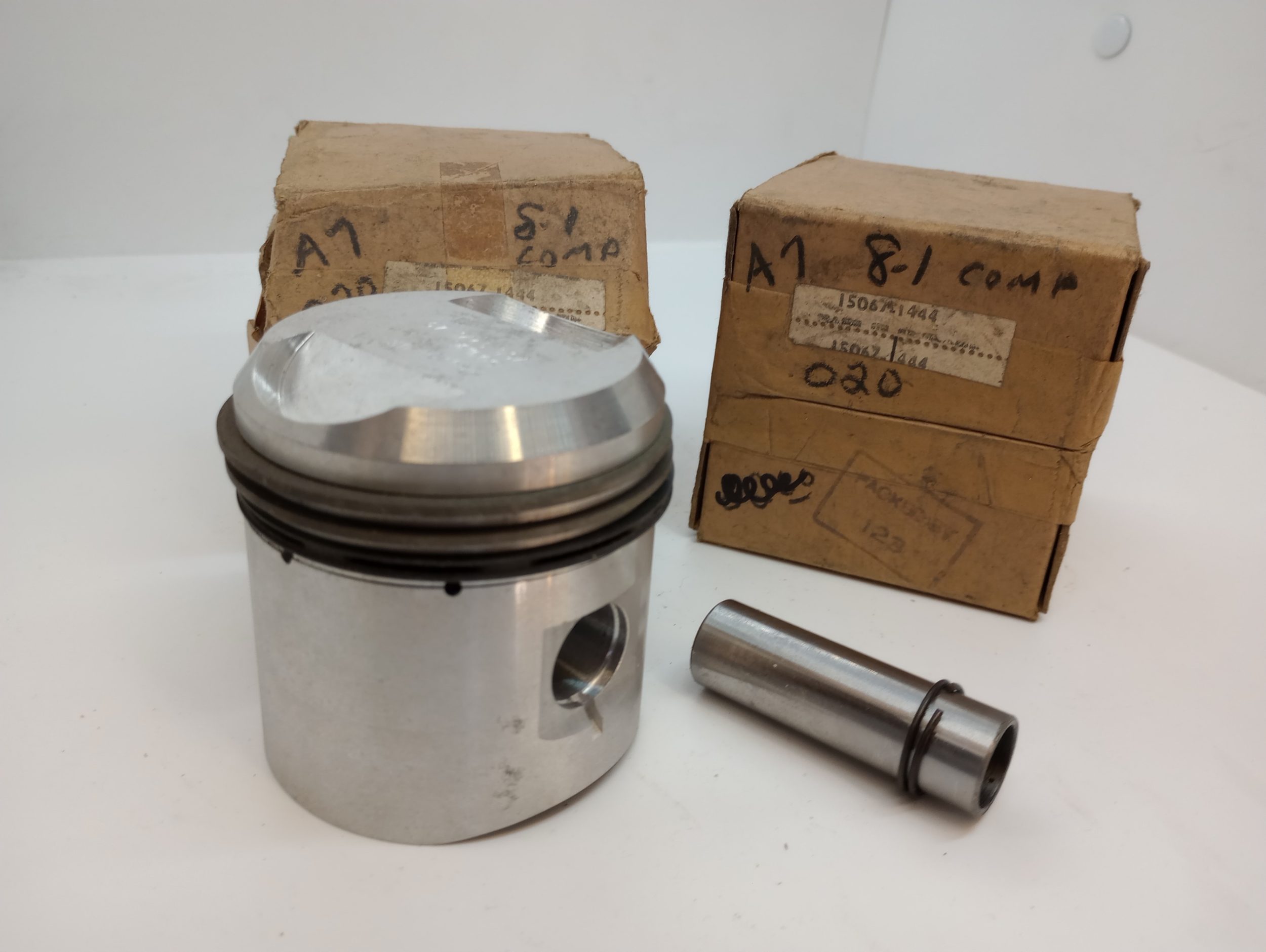 67-1444 BSA A7 PISTON SET .020