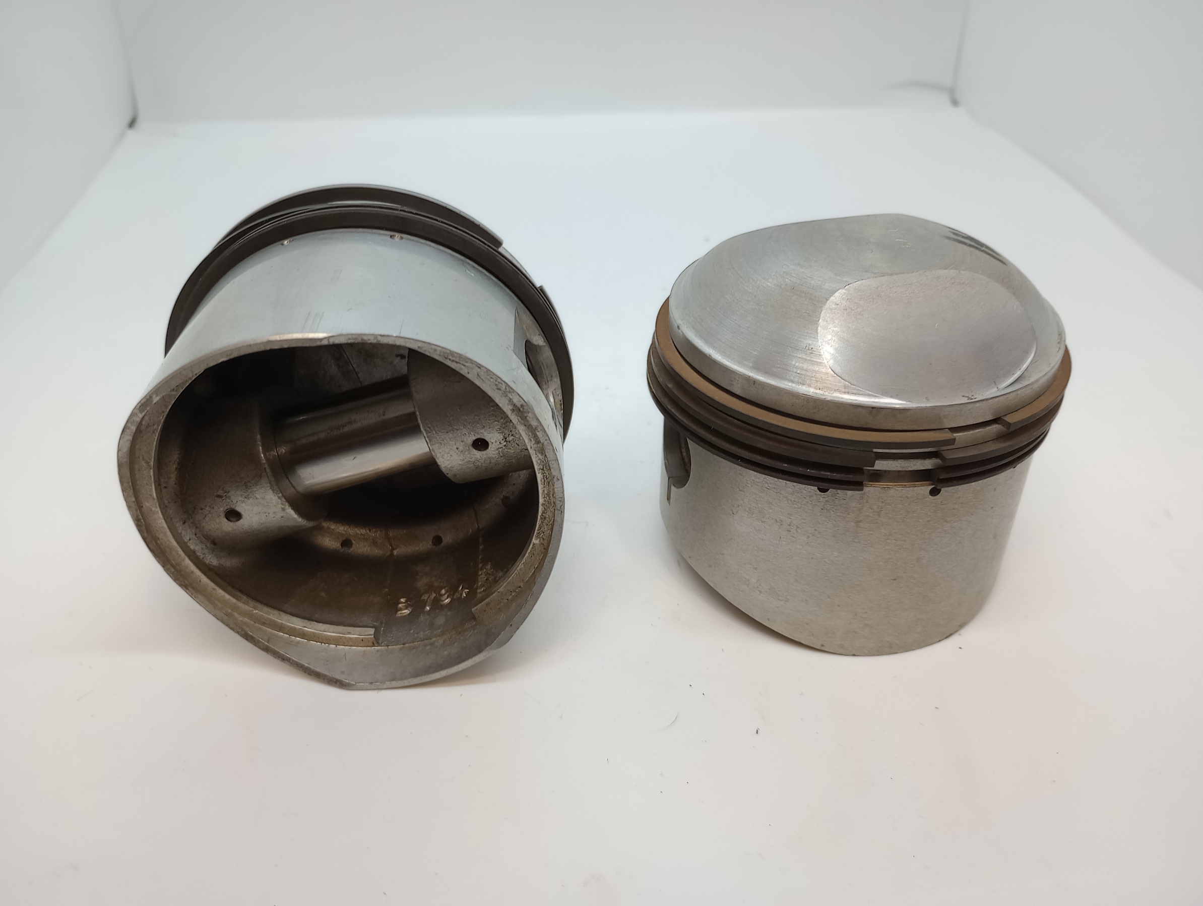 68-0906 Piston Set, BSA A65, 9 : 1 CR 79 MM Big Bore Kit 725cc