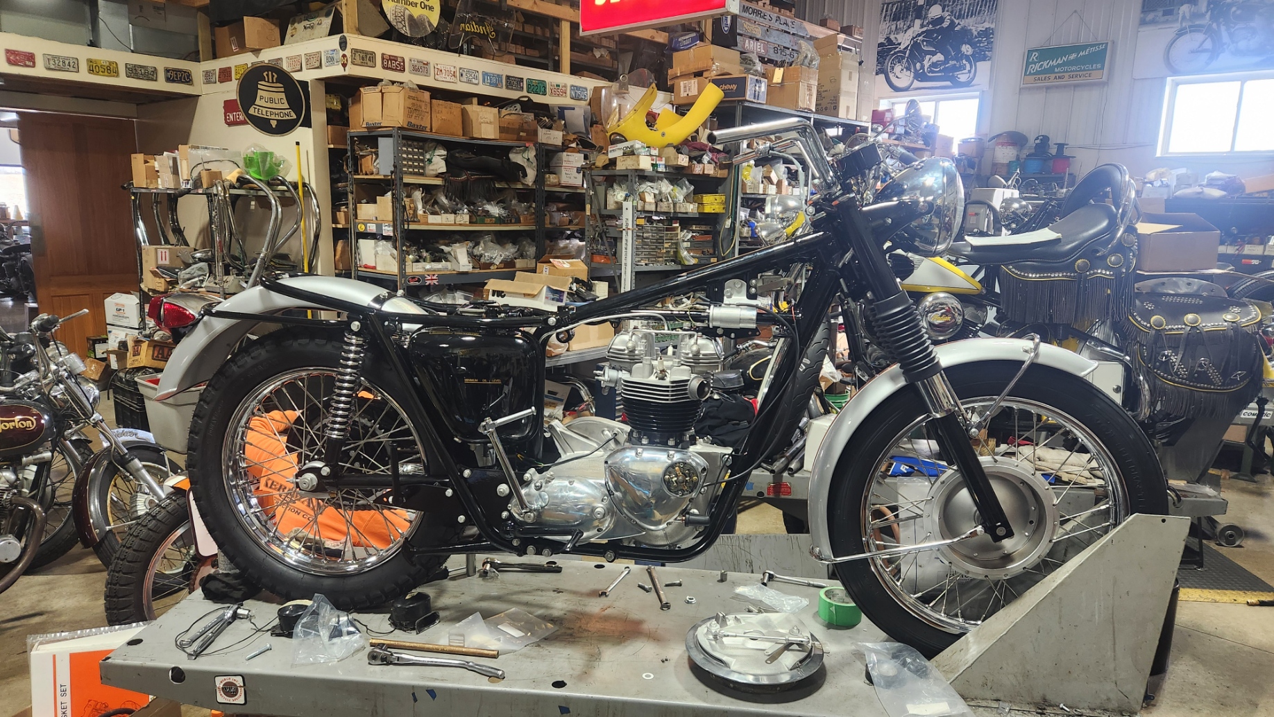 1969 Triumph Bonneville Restoration -3