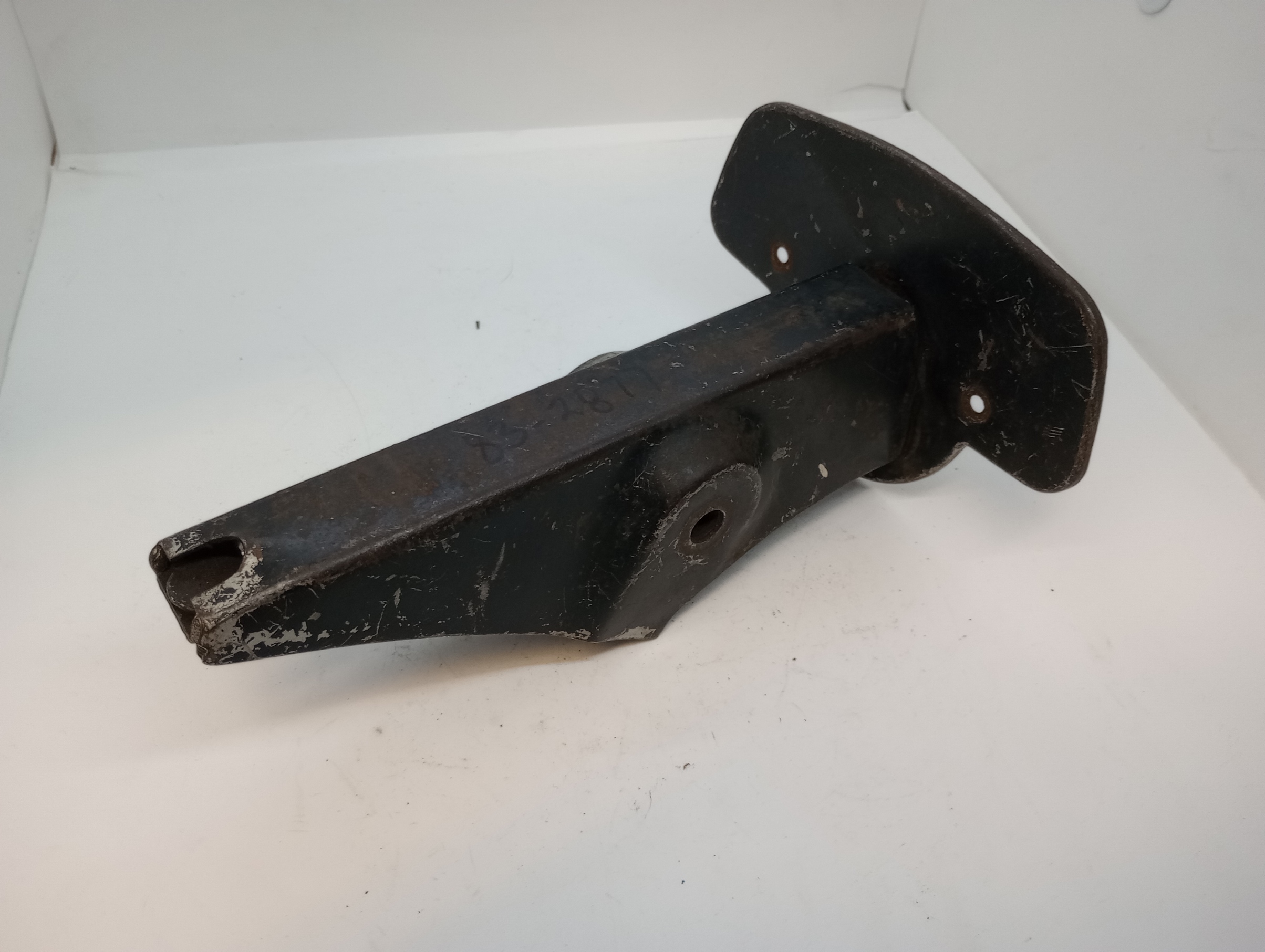 Used original item, correct for the 650 twins A65/TR6/T120