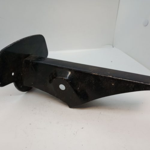 83-2786U Tail Lamp Support 71-72