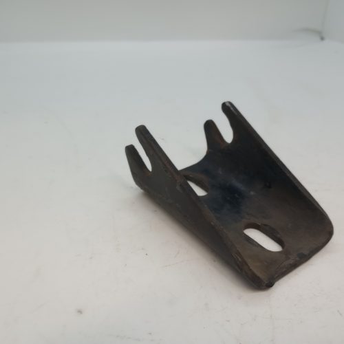 42-9058U Dual Seat Nose Bracket BSA A10 USED