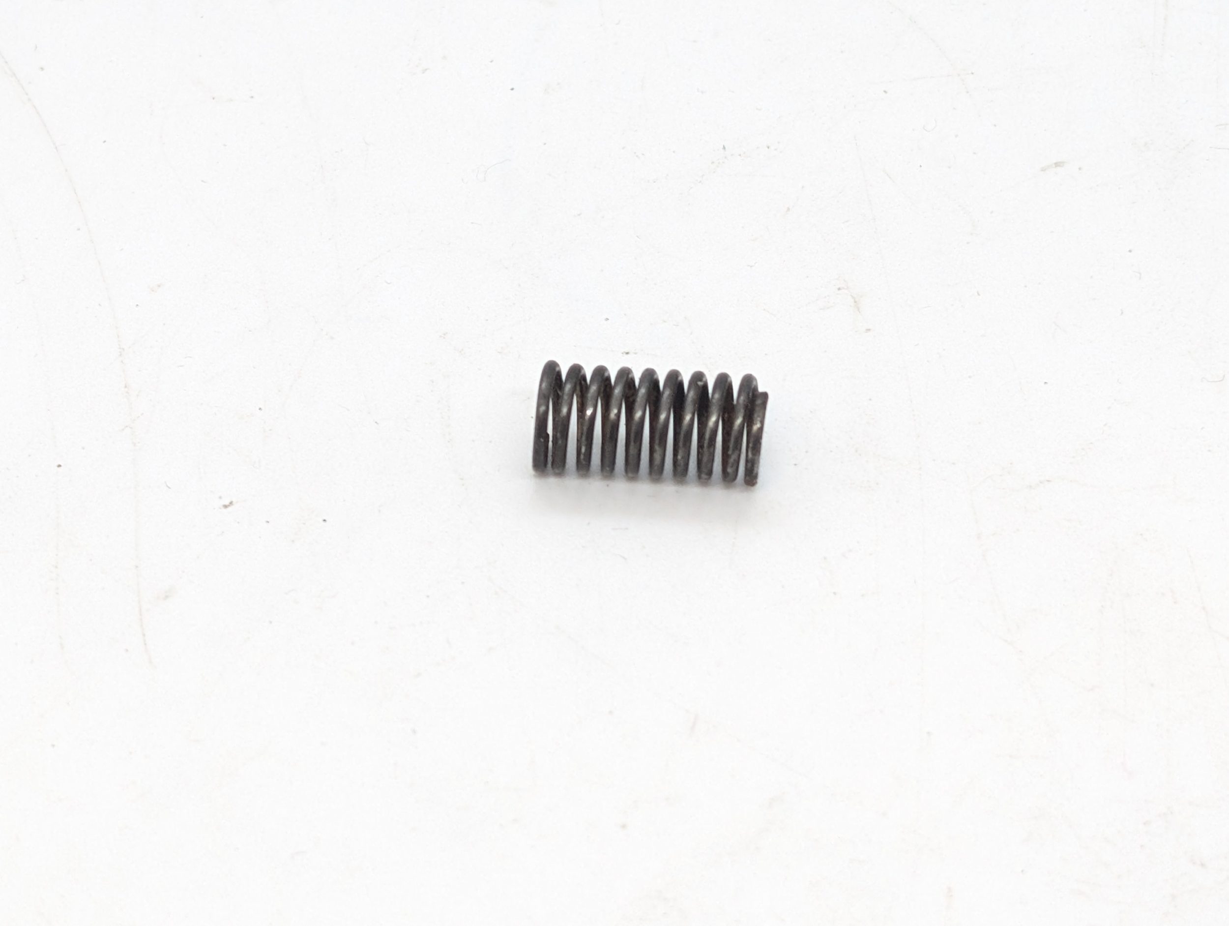 622/113 Throttle Rod Spring, Triples