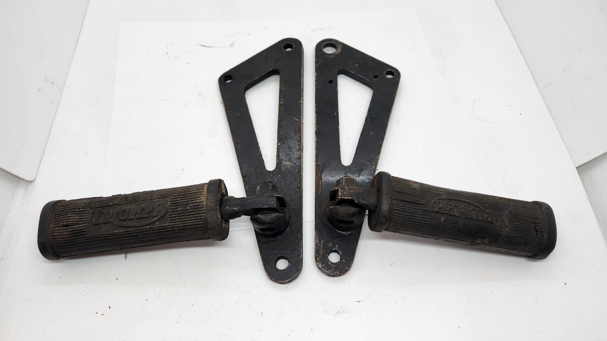 82-3580/3718 Passenger Foot Peg Plates 54-59 Set #2