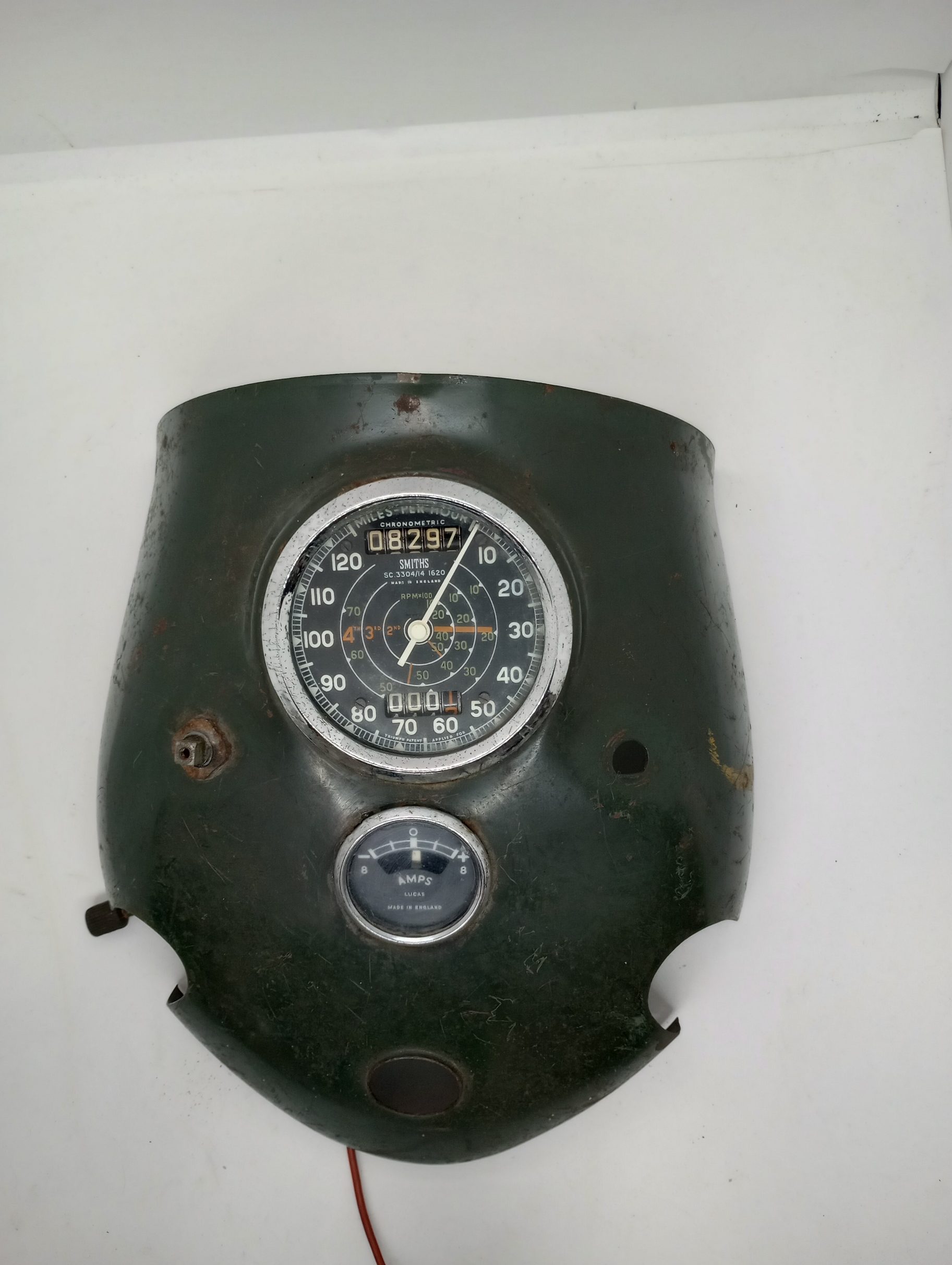 97-0798UB Triumph TRW Headlight Nacelle Top w/Speedometer