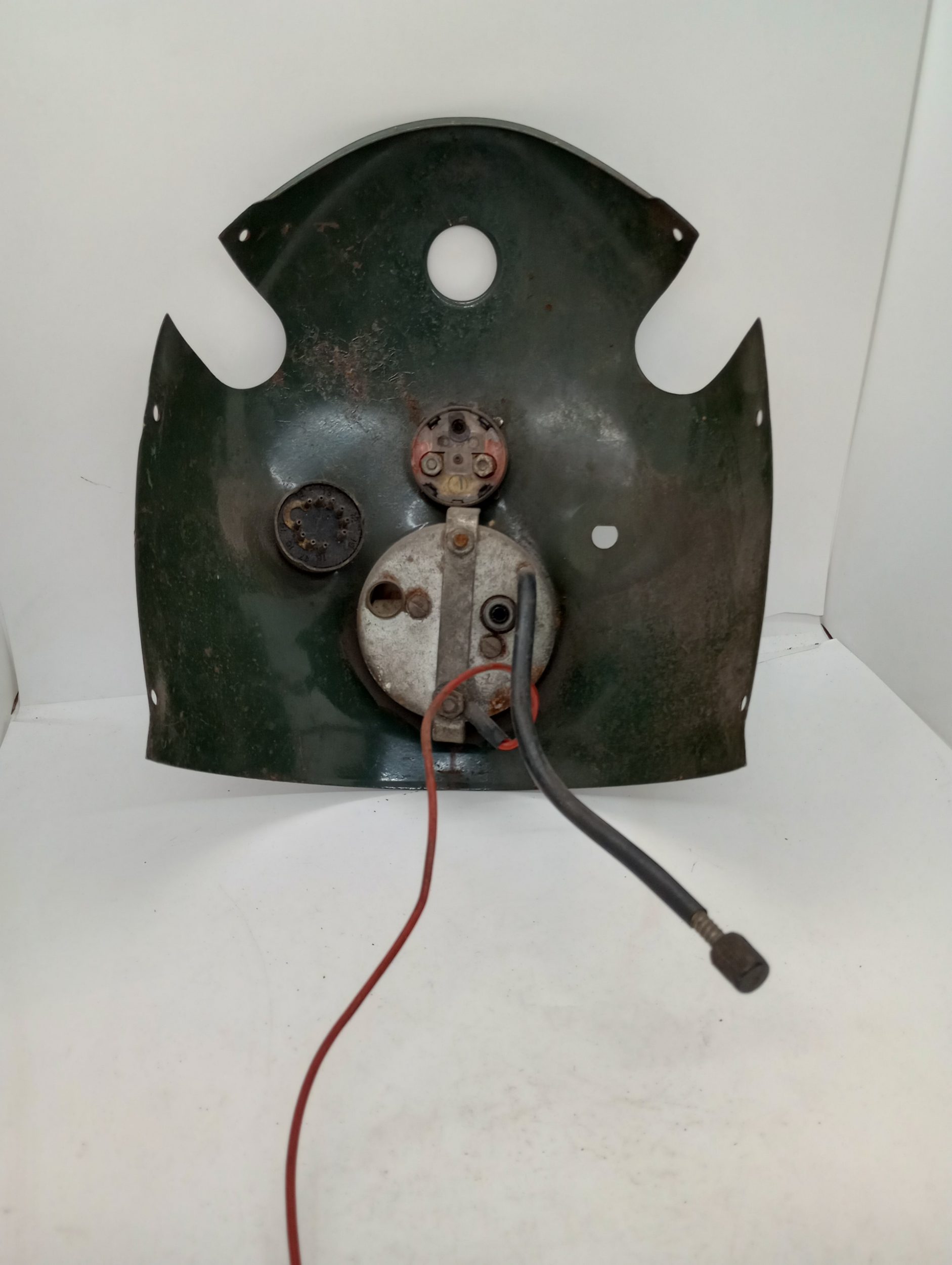 97-0798UB Triumph TRW Headlight Nacelle Top w/Speedometer