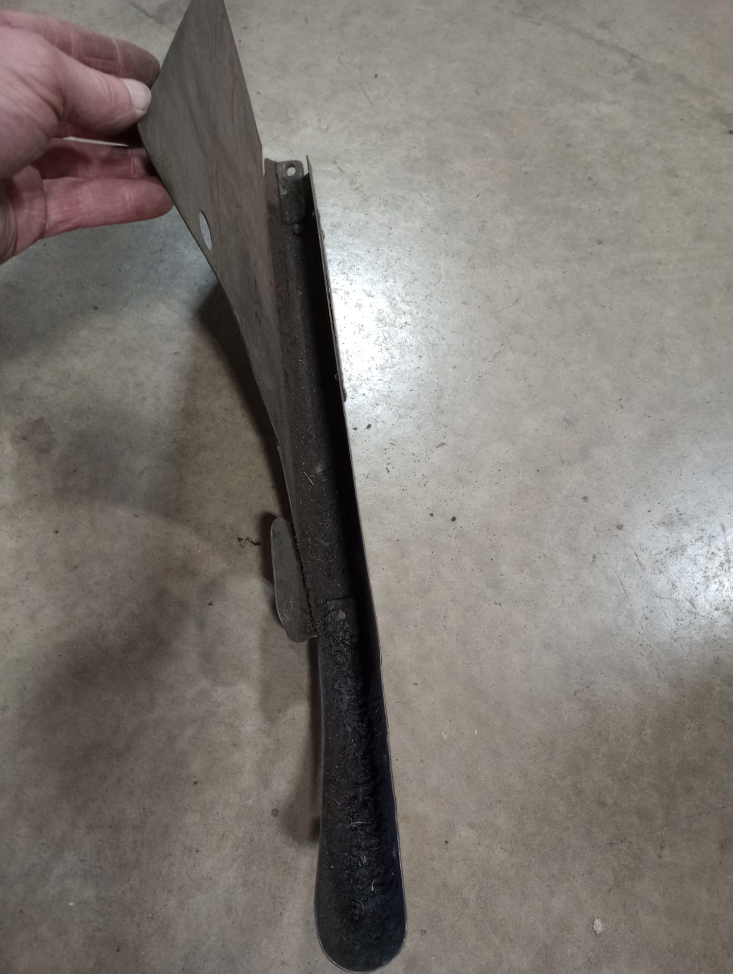 57-0993U Used Triumph – Pre Unit Chain Guard TRW, 5T, 6T,